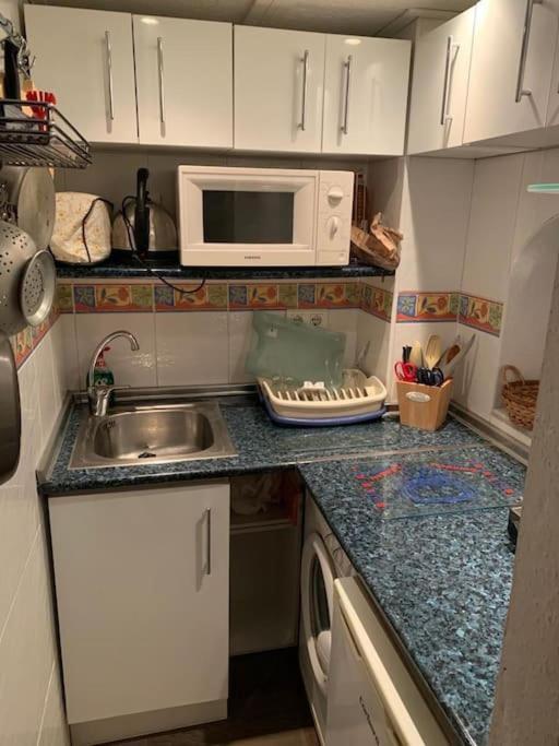 Apartamento En Carihuela Apartment ตอร์เรโมลิโนส ภายนอก รูปภาพ