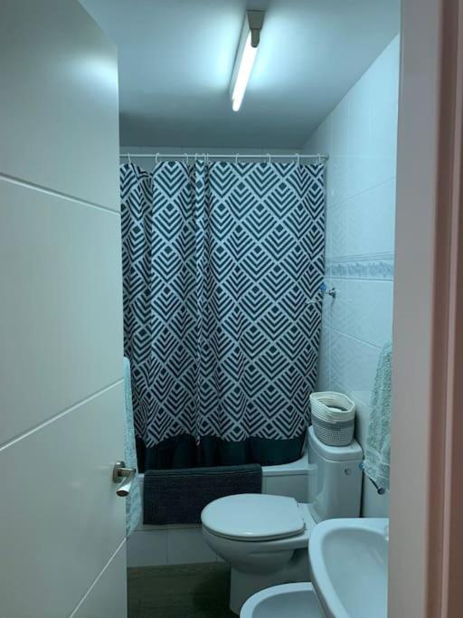 Apartamento En Carihuela Apartment ตอร์เรโมลิโนส ภายนอก รูปภาพ